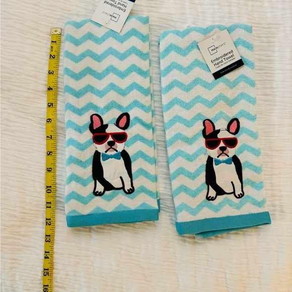 Embroidered French puppy Hand/ Tea towels - Picture 4 of 6